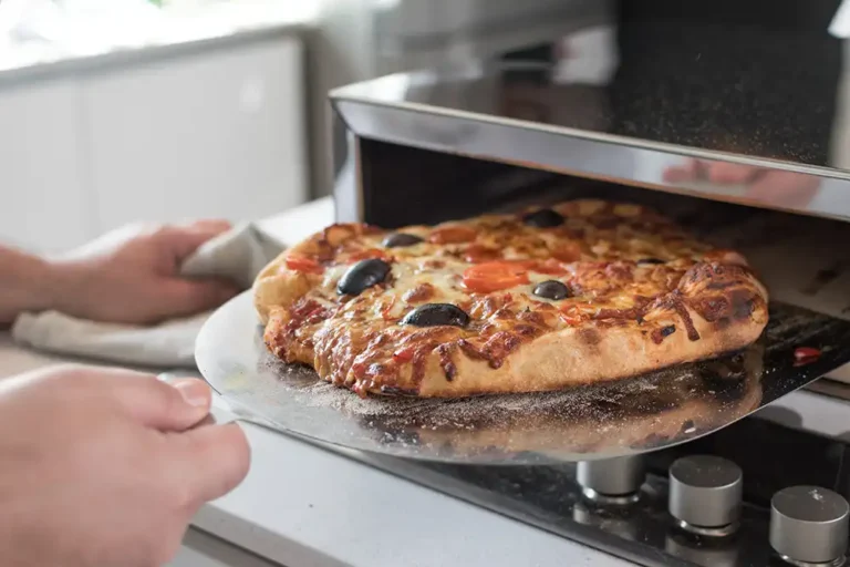 How to Stop Pizza Base Burning in Pizza Oven