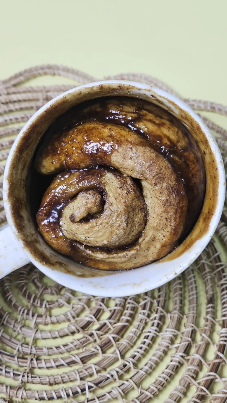 Cinnamon Roll Mug Cake