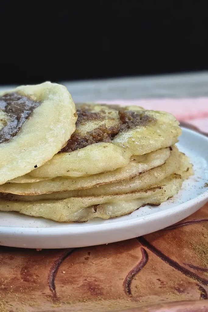 Healthy Cinnamon Roll Pancakes